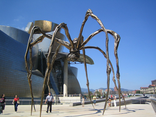 fig-17-louise-bourgeois-mama-1999-museo-guggenheim-bilbao-espana-foto-por-doalex-2009-cc-by-sa-2-0-small